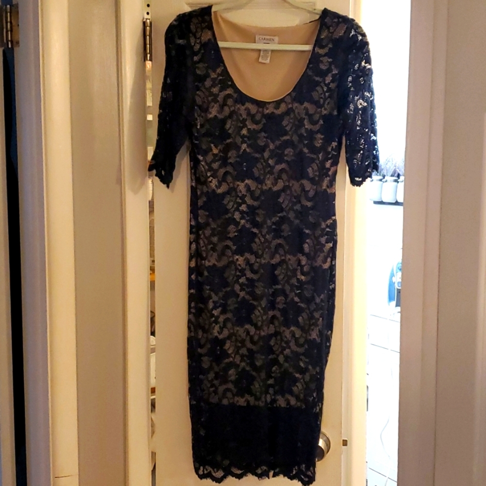 Womens lace dress sized 8